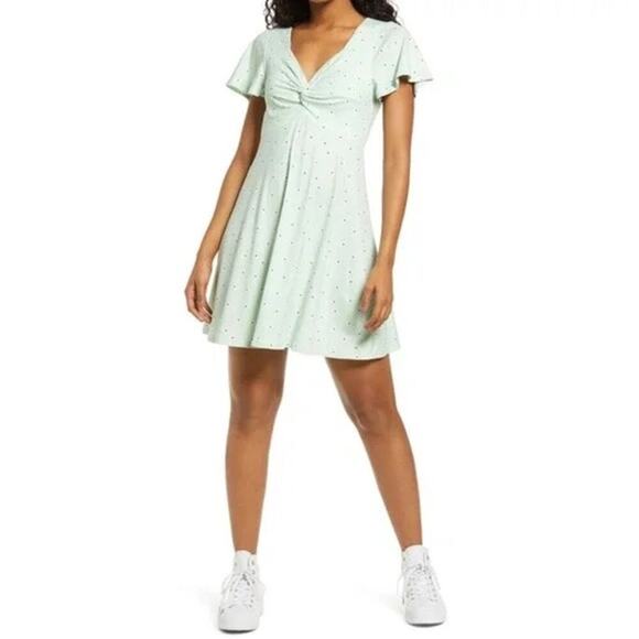 BP Nordstrom Small Green Polka Dot Daisy Flowers Twist Front Mini Dress Sz M - Picture 1 of 11